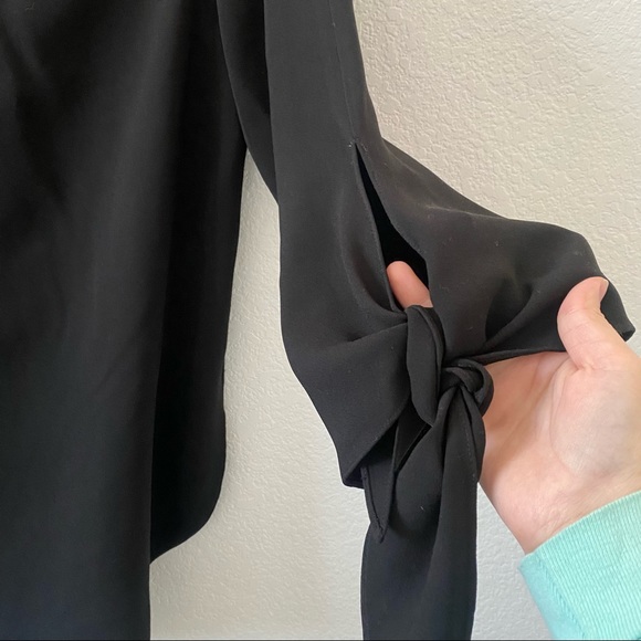 Club Monaco Black Off The Shoulder Sophia Top Womens size 10 - Picture 5 of 10